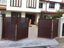 Bifold Doors , Bi-Folding Gates